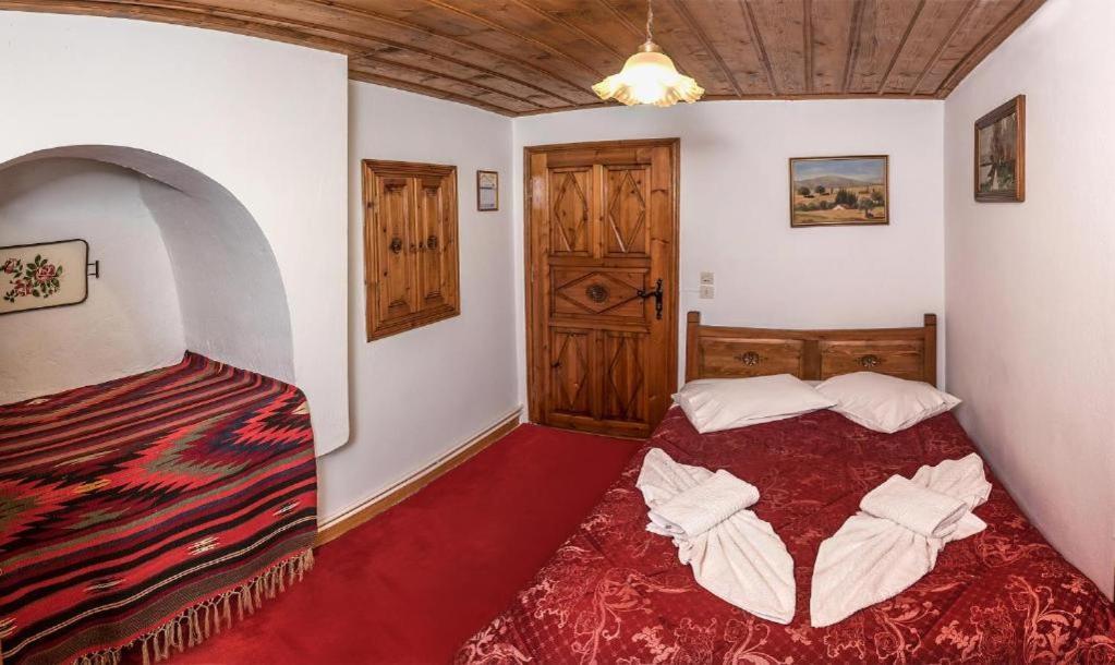 Archontiko Repana - Makrinitsa Stone Retreat Makrinítsa Quarto foto